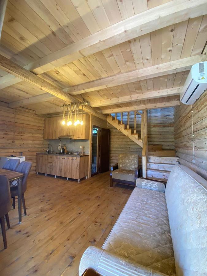 Guest House On Angisa Batumi Exterior photo